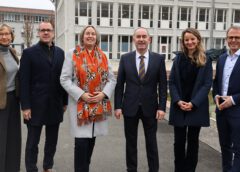 Bayerns Wirtschaftsminister AIWANGER zu BESUCH an der HOCHSCHULE Landshut