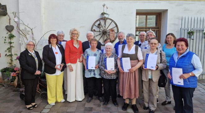 MUTTER-u. VATERTAGSFEIER beim VdK-Ortsverband Landshut Stadt mit EHRUNGEN