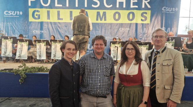 AKU-Landshut im A U S T A U S C H auf dem politischen GILLAMOOS