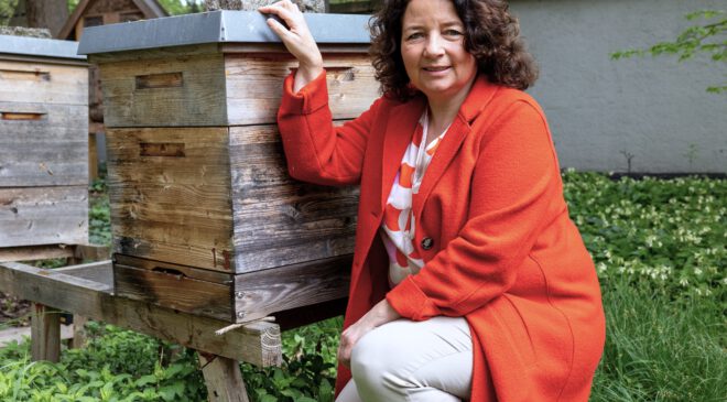 WELTBIENENTAG: Ruth Müller fordert VORBEREITUNG auf neue BEDROHUNG für Bayerns BIENENVÖLKER