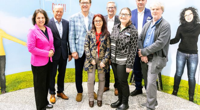 WANDERAUSSTELLUNG „Miteinander – Inklusion in BAYERN“ eröffnet