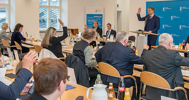 Bezirk NIEDERBAYERN investiert in BAUMAßNAHMEN