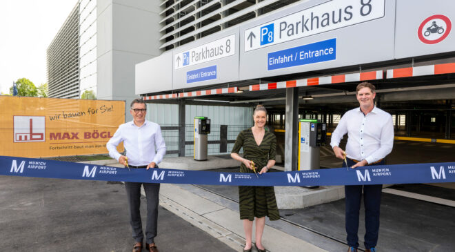 Neues P A R K H A U S P8 am FLUGHAFEN München eröffnet