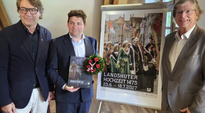 Bei der 43. A U F F Ü H R U N G der „Landshuter Hochzeit 1475“ heißt es: