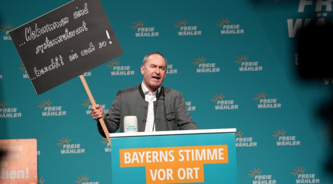 „SCHLUSS mit dem NANNY-STAAT“ – AIWANGER fordert Schutz von FREIHEIT, EIGENTUM und HEIMAT