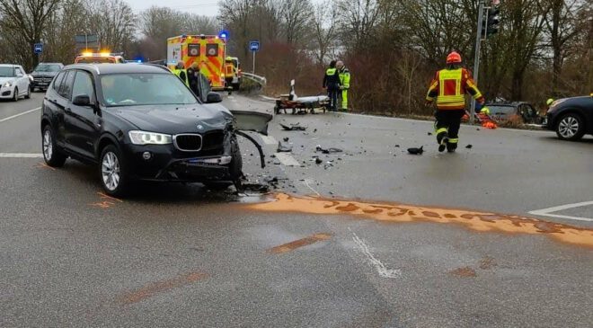 Schwerer VERKEHRSUNFALL mit technischer RETTUNG auf der B 299 im Landshuter NORDEN