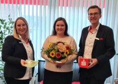 SPARKASSENKUNDIN gewinnt 10.000 €    SPARKASSENKUNDIN gewinnt 10.000 €