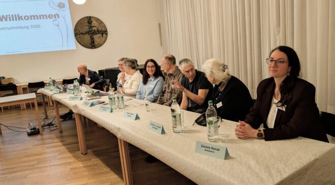 MITGLIEDER bestätigen einstimmig die VEREINSARBEIT