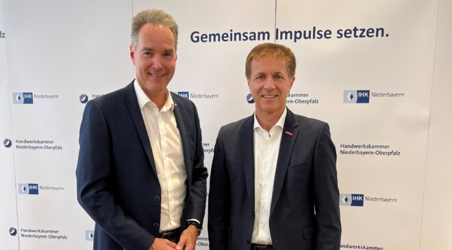 AUSBILDUNG im H A N D W E R K: AUFWERKSTREND hält an