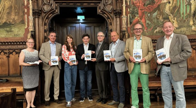 Neues vhs-PROGRAMM: Viele M ö g l i c h k e i t e n für LANDSHUT