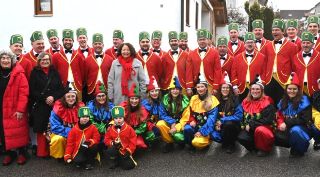 Herausfordernde TANZSCHRITTE und gute LAUNE mit den SCHÄFFLERN