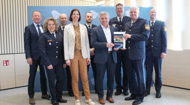 SICHERHEITSGESPRÄCH zwischen POLIZEI und LANDRATSAMT Landshut   