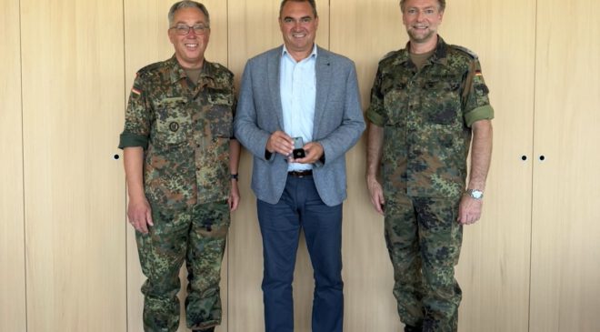 V E T E R A N E N A B Z E I C H E N für Landrat Alfred HOLZNER