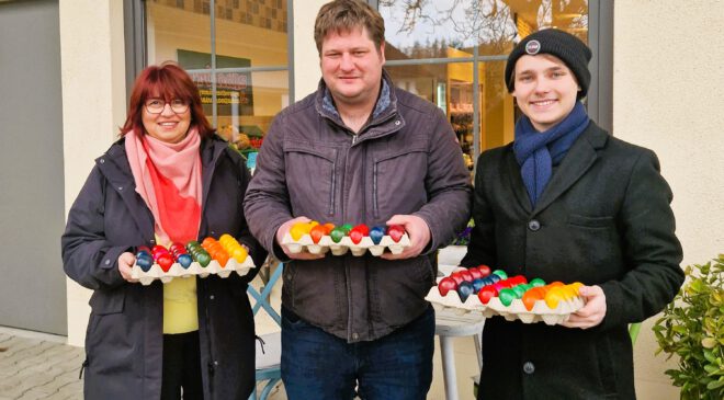 AKU Landshut verteilt OSTEREIER gemeinsam mit der FRAUENUNION