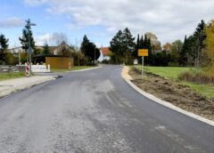 SANIERUNG der Staatsstraße 2054 zwischen den KREISSTRAßEN ED 2 und LA17 schreiten voran SANIERUNG der Staatsstraße 2054 zwischen den KREISSTRAßEN ED 2 und LA17 schreiten voran