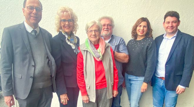 Weihnachtsfeier mit EHRUNGEN beim VdK-ORTSVERBAND Landshut SIEDLUNG