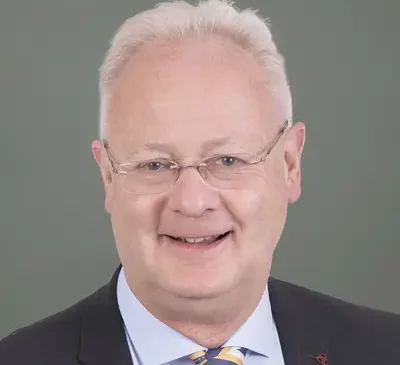 Gemeinsam für ein starkes B A Y E R N – gesellschaftliches E N G A G E M E N T junger Menschen stärken
